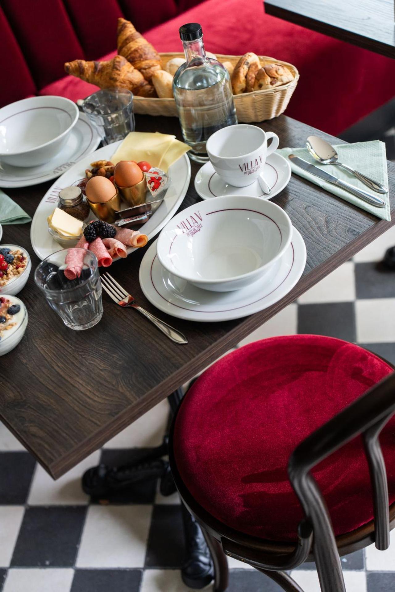 Villa V Petit Hotel ファルケンブルフ エクステリア 写真